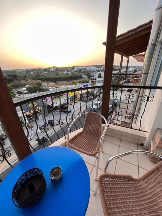 Hersonissos Centre Small Apartment 외부 사진